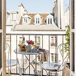 Hotel Caron De Beaumarchais