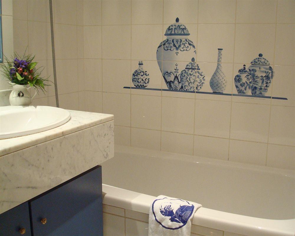 Caron De Beaumarchais 3* Parigi