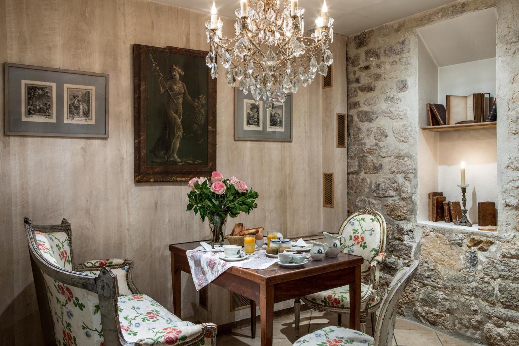 Caron De Beaumarchais