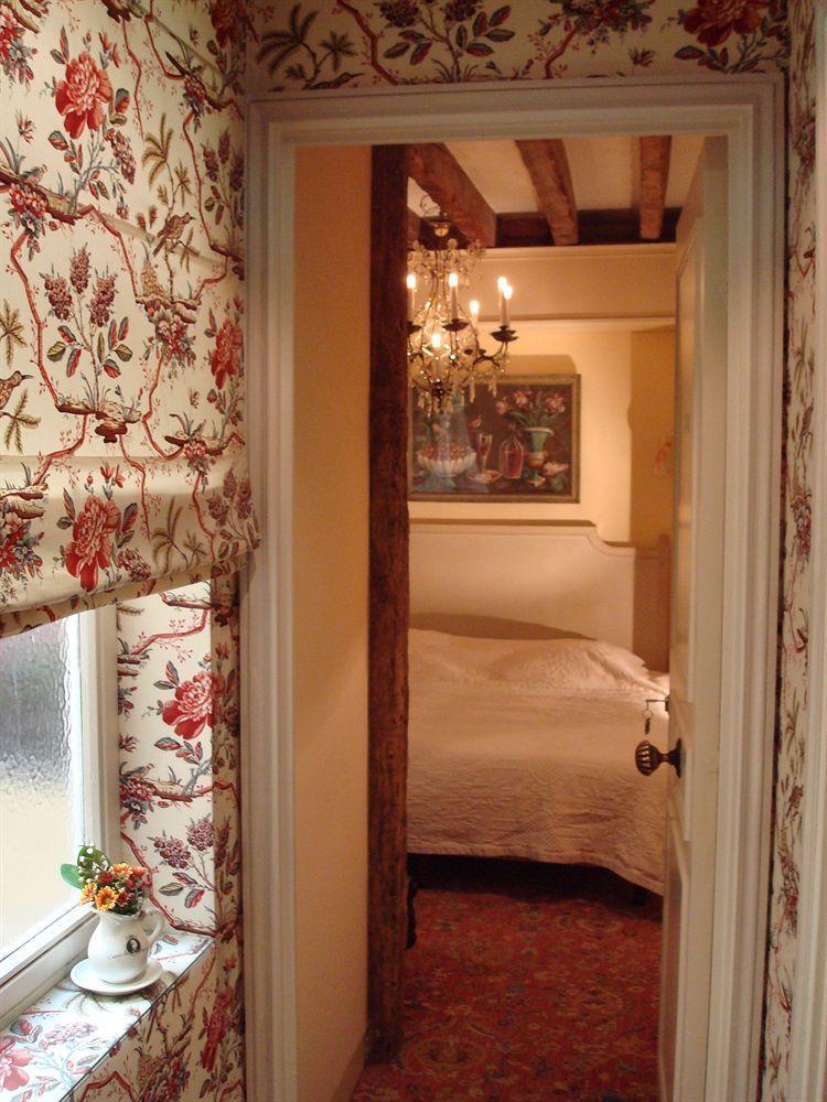 Caron De Beaumarchais Hotel 3*