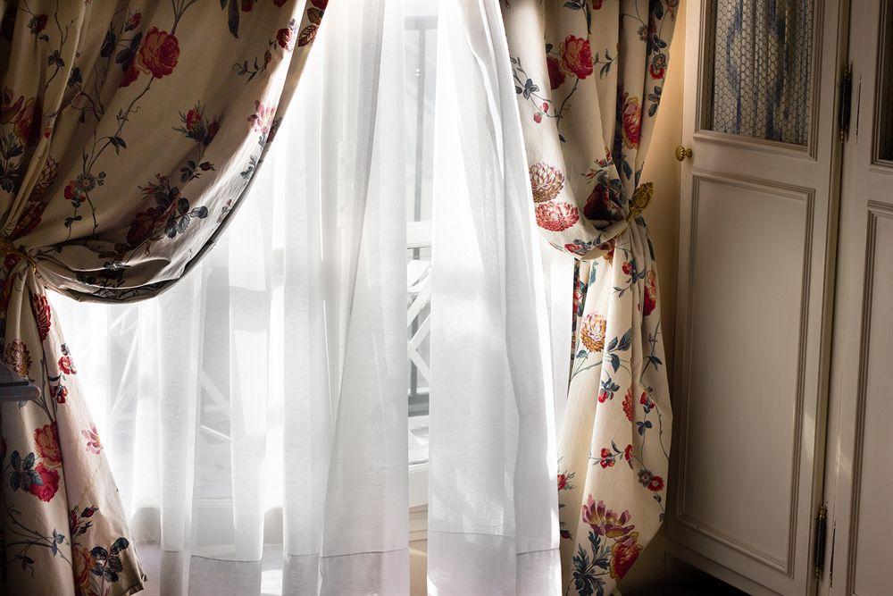 Caron De Beaumarchais Paris