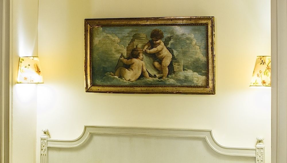 Hotel Caron De Beaumarchais Paris