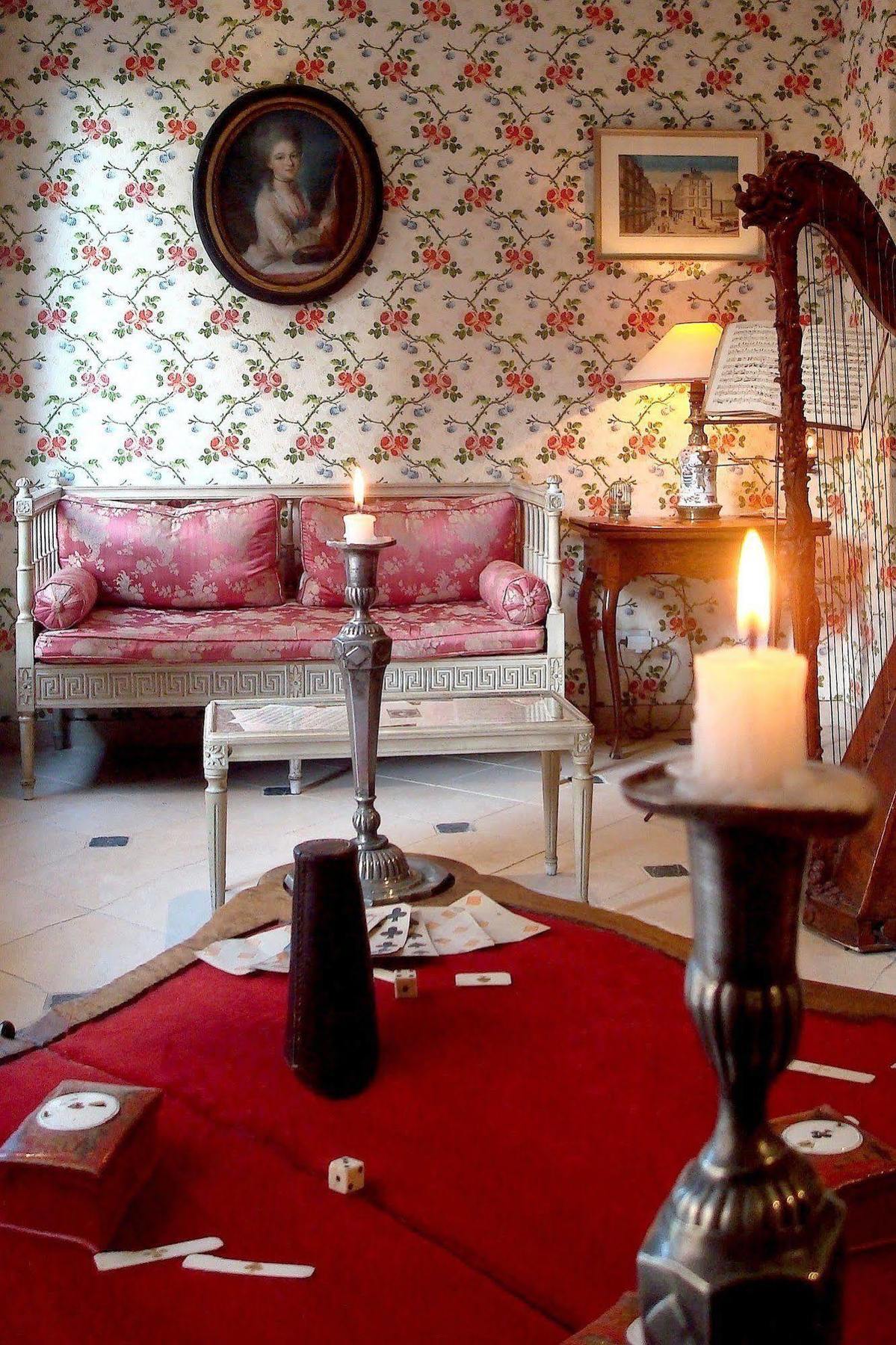 Hotel Caron De Beaumarchais Paris