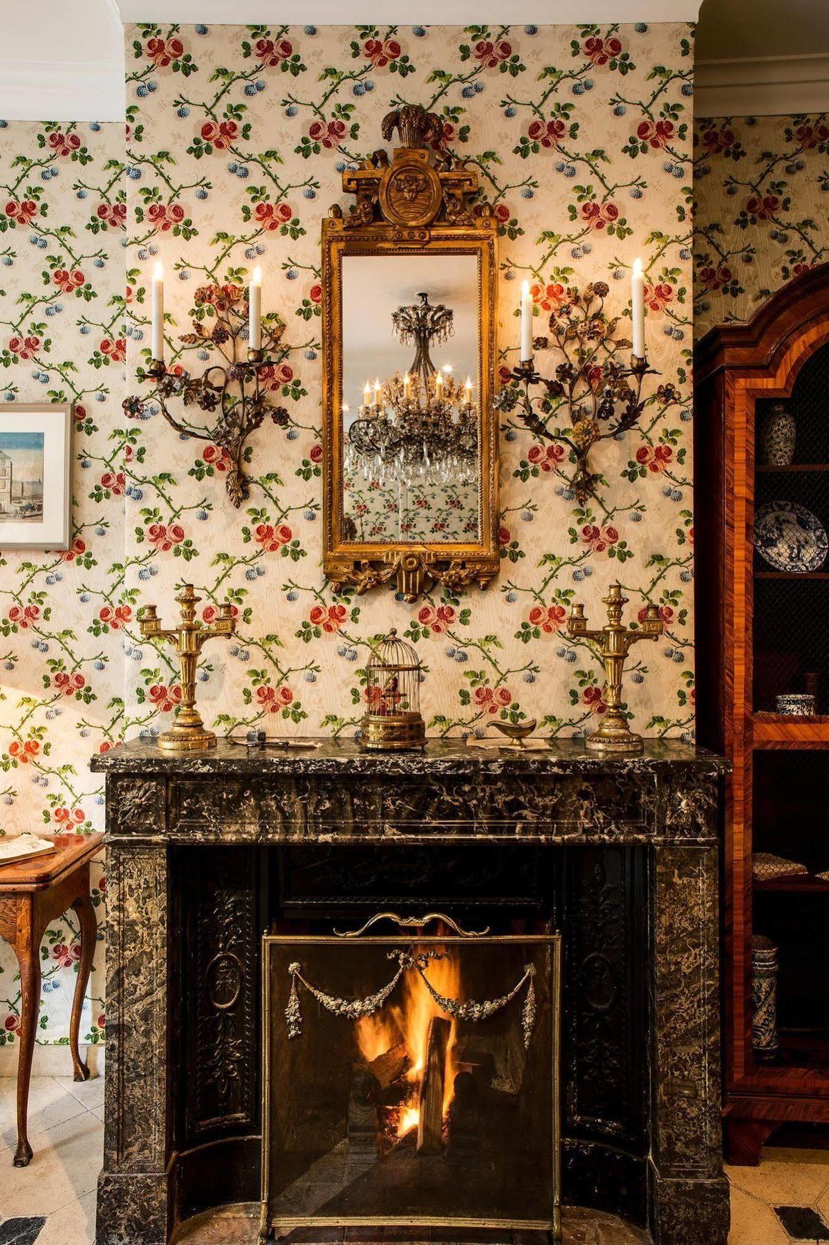 Caron De Beaumarchais Hotel Paris