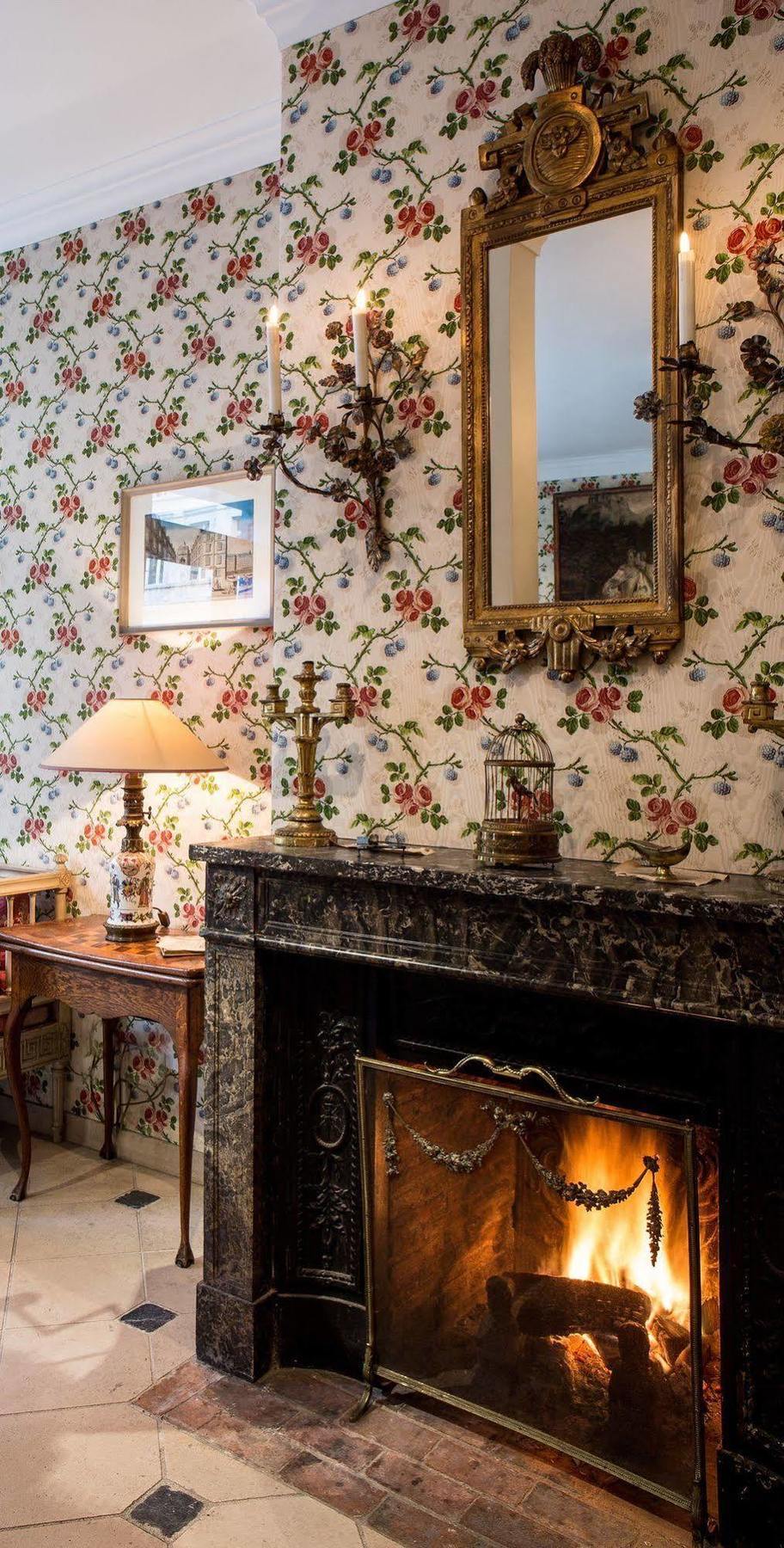 Caron De Beaumarchais 3*